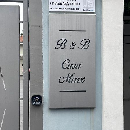 Casa Marx Panzió Sedriano Kültér fotó